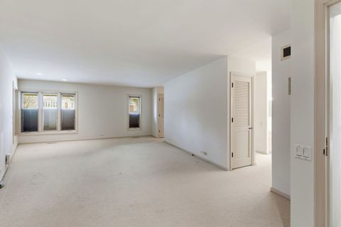 Tiny photo for 901 S Burton Place, Arlington Heights, IL 60005 (MLS # 12567356)