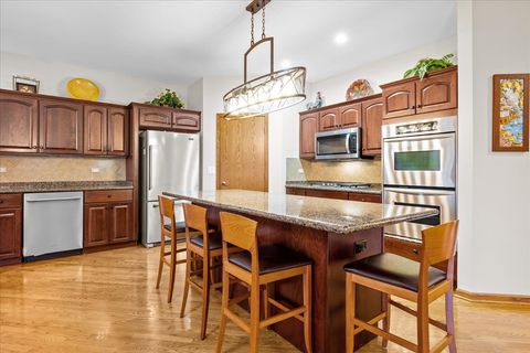 Tiny photo for 1928 N Ridge Avenue, Arlington Heights, IL 60004 (MLS # 12597594)
