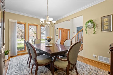 Tiny photo for 1928 N Ridge Avenue, Arlington Heights, IL 60004 (MLS # 12597594)