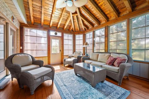 Tiny photo for 1928 N Ridge Avenue, Arlington Heights, IL 60004 (MLS # 12597594)