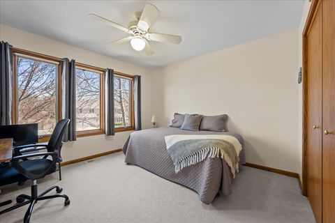 Tiny photo for 1928 N Ridge Avenue, Arlington Heights, IL 60004 (MLS # 12597594)