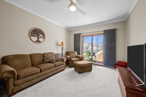 Tiny photo for 1928 N Ridge Avenue, Arlington Heights, IL 60004 (MLS # 12597594)