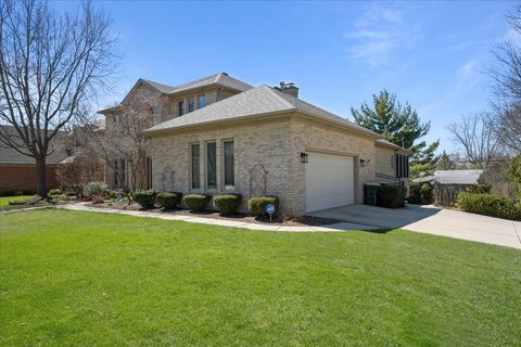 Tiny photo for 1928 N Ridge Avenue, Arlington Heights, IL 60004 (MLS # 12597594)