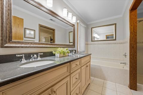 Tiny photo for 1928 N Ridge Avenue, Arlington Heights, IL 60004 (MLS # 12597594)