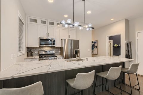 Tiny photo for 1515 N Hudson Avenue #2, Chicago, IL 60610 (MLS # 12589140)