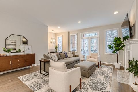 Tiny photo for 1515 N Hudson Avenue #2, Chicago, IL 60610 (MLS # 12589140)