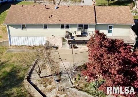 Tiny photo for 2131 W SUNNYBROOK Drive, Quincy, IL 62301 (MLS # QC4268708)