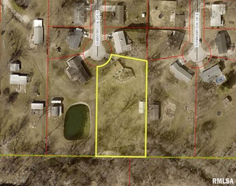 Tiny photo for 2131 W SUNNYBROOK Drive, Quincy, IL 62301 (MLS # QC4268708)