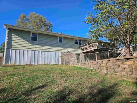 Tiny photo for 2131 W SUNNYBROOK Drive, Quincy, IL 62301 (MLS # QC4268708)