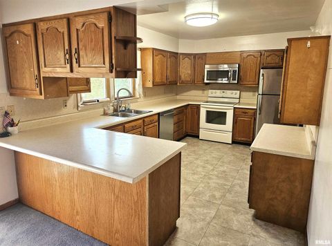 Tiny photo for 2131 W SUNNYBROOK Drive, Quincy, IL 62301 (MLS # QC4268708)