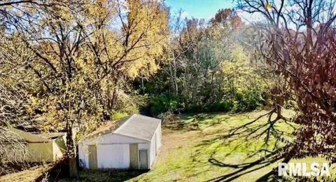 Tiny photo for 2131 W SUNNYBROOK Drive, Quincy, IL 62301 (MLS # QC4268708)