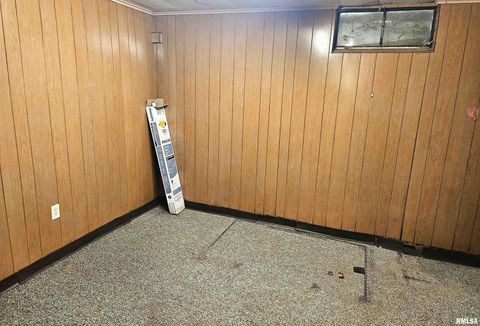 Tiny photo for 2131 W SUNNYBROOK Drive, Quincy, IL 62301 (MLS # QC4268708)