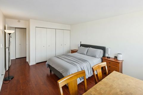 Tiny photo for 2700 N Hampden Court #18E, Chicago, IL 60614 (MLS # 12602118)