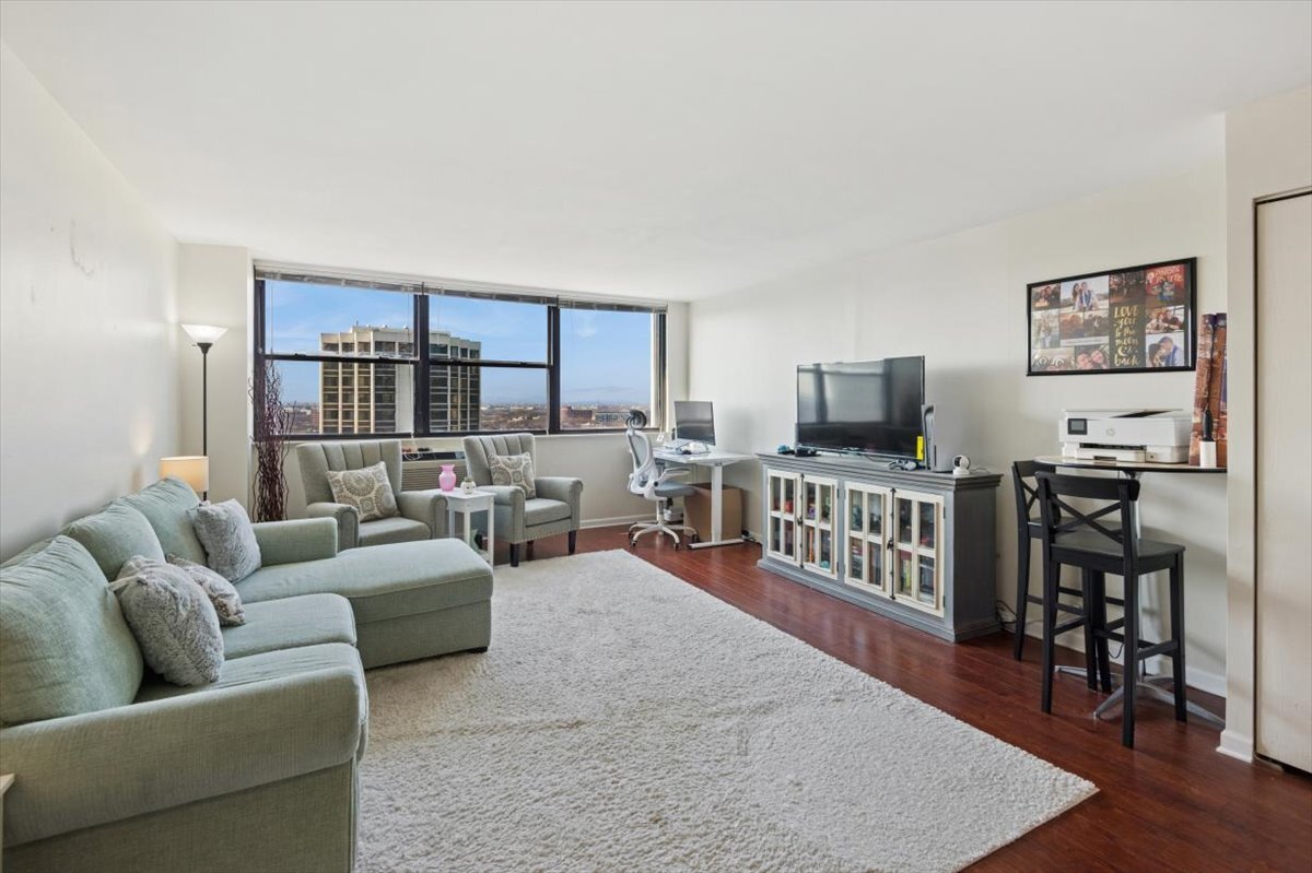 2700 N Hampden Court 18E