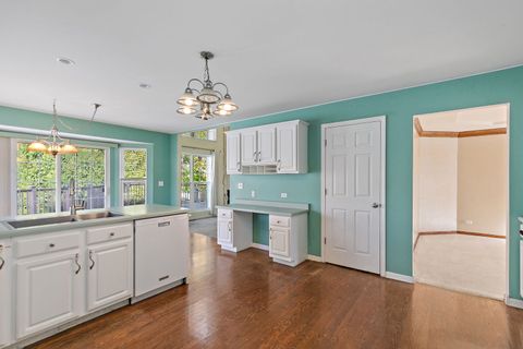 Tiny photo for 494 Rosewood Drive, Carpentersville, IL 60110 (MLS # 12505270)