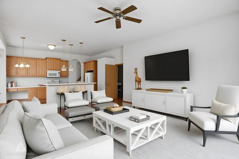 Tiny photo for 9430 Georgetown Square, Orland Park, IL 60467 (MLS # 12501206)