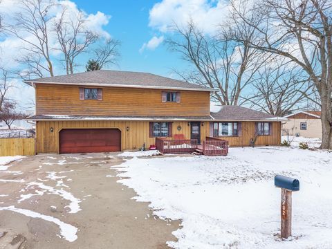 Photo of Pontiac, IL 61764 (MLS # 12555077)