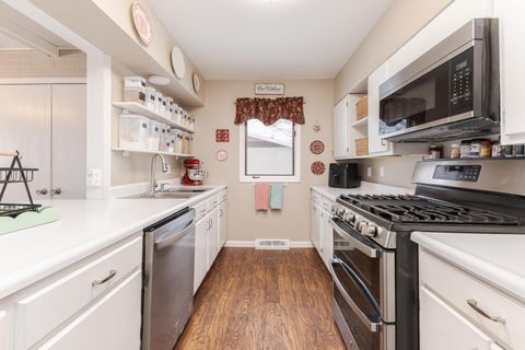 Tiny photo for Pontiac, IL 61764 (MLS # 12555077)