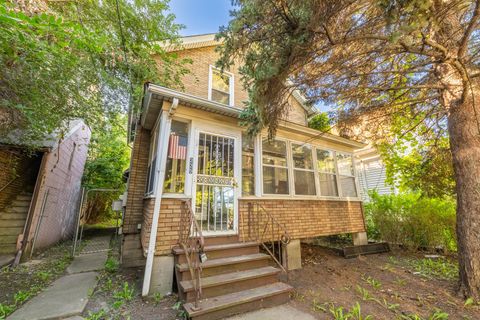 A home in Dolton