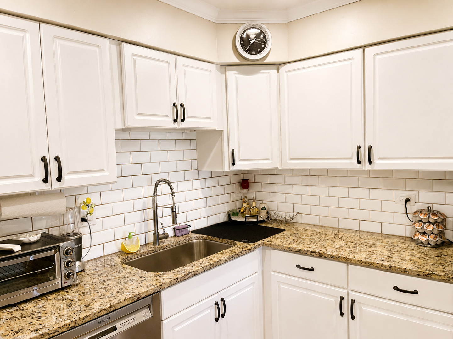 Properties 4 520 Biesterfield Road E309