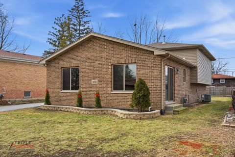 Tiny photo for 14528 Kolin Avenue, Midlothian, IL 60445 (MLS # 12567457)