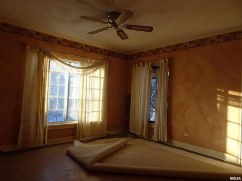 Tiny photo for 1515 Jersey Ridge Road, Davenport, IA 52803 (MLS # QC4269872)