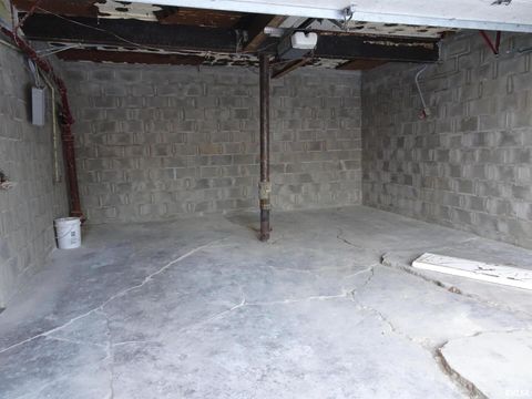 Tiny photo for 1515 Jersey Ridge Road, Davenport, IA 52803 (MLS # QC4269872)