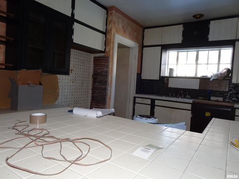 Tiny photo for 1515 Jersey Ridge Road, Davenport, IA 52803 (MLS # QC4269872)