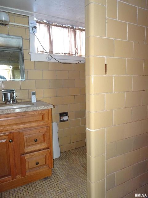 Tiny photo for 1515 Jersey Ridge Road, Davenport, IA 52803 (MLS # QC4269872)