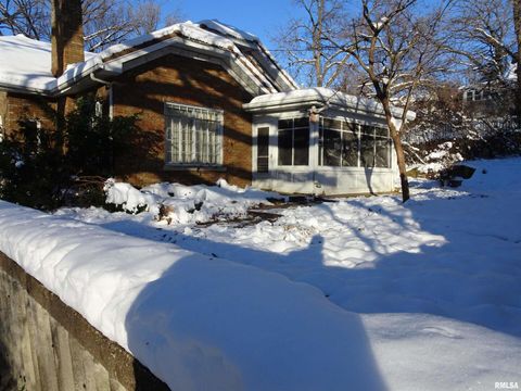 Tiny photo for 1515 Jersey Ridge Road, Davenport, IA 52803 (MLS # QC4269872)