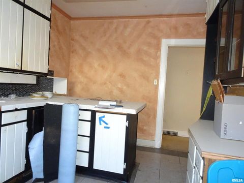 Tiny photo for 1515 Jersey Ridge Road, Davenport, IA 52803 (MLS # QC4269872)