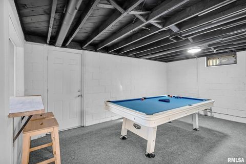 Tiny photo for 906 28 1/2 Street, Bettendorf, IA 52722 (MLS # QC4257679)