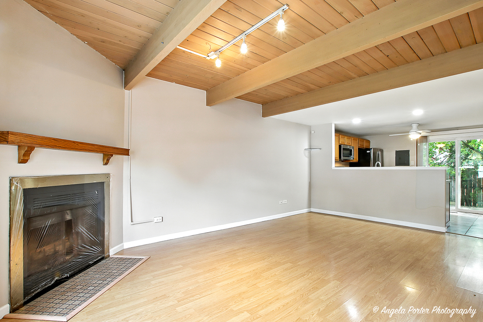 2032 Countryside Lane 2032