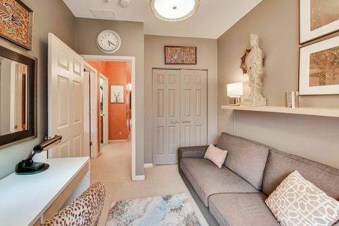 Tiny photo for 523 Chicago Avenue #D, Evanston, IL 60202 (MLS # 12591405)