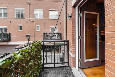 Tiny photo for 523 Chicago Avenue #D, Evanston, IL 60202 (MLS # 12591405)