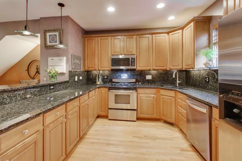 Tiny photo for 523 Chicago Avenue #D, Evanston, IL 60202 (MLS # 12591405)