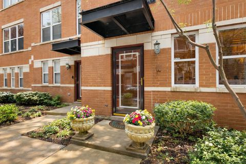 Photo of 523 Chicago Avenue #D, Evanston, IL 60202 (MLS # 12591405)