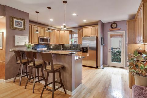 Tiny photo for 523 Chicago Avenue #D, Evanston, IL 60202 (MLS # 12591405)