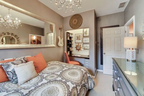 Tiny photo for 523 Chicago Avenue #D, Evanston, IL 60202 (MLS # 12591405)