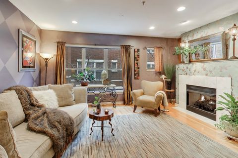 Tiny photo for 523 Chicago Avenue #D, Evanston, IL 60202 (MLS # 12591405)