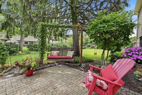 Tiny photo for 1411 W Allison Court, Arlington Heights, IL 60005 (MLS # 12672421)