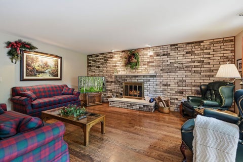 Tiny photo for 1411 W Allison Court, Arlington Heights, IL 60005 (MLS # 12672421)