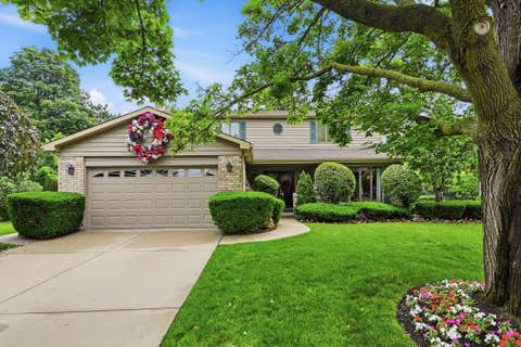 Tiny photo for 1411 W Allison Court, Arlington Heights, IL 60005 (MLS # 12672421)