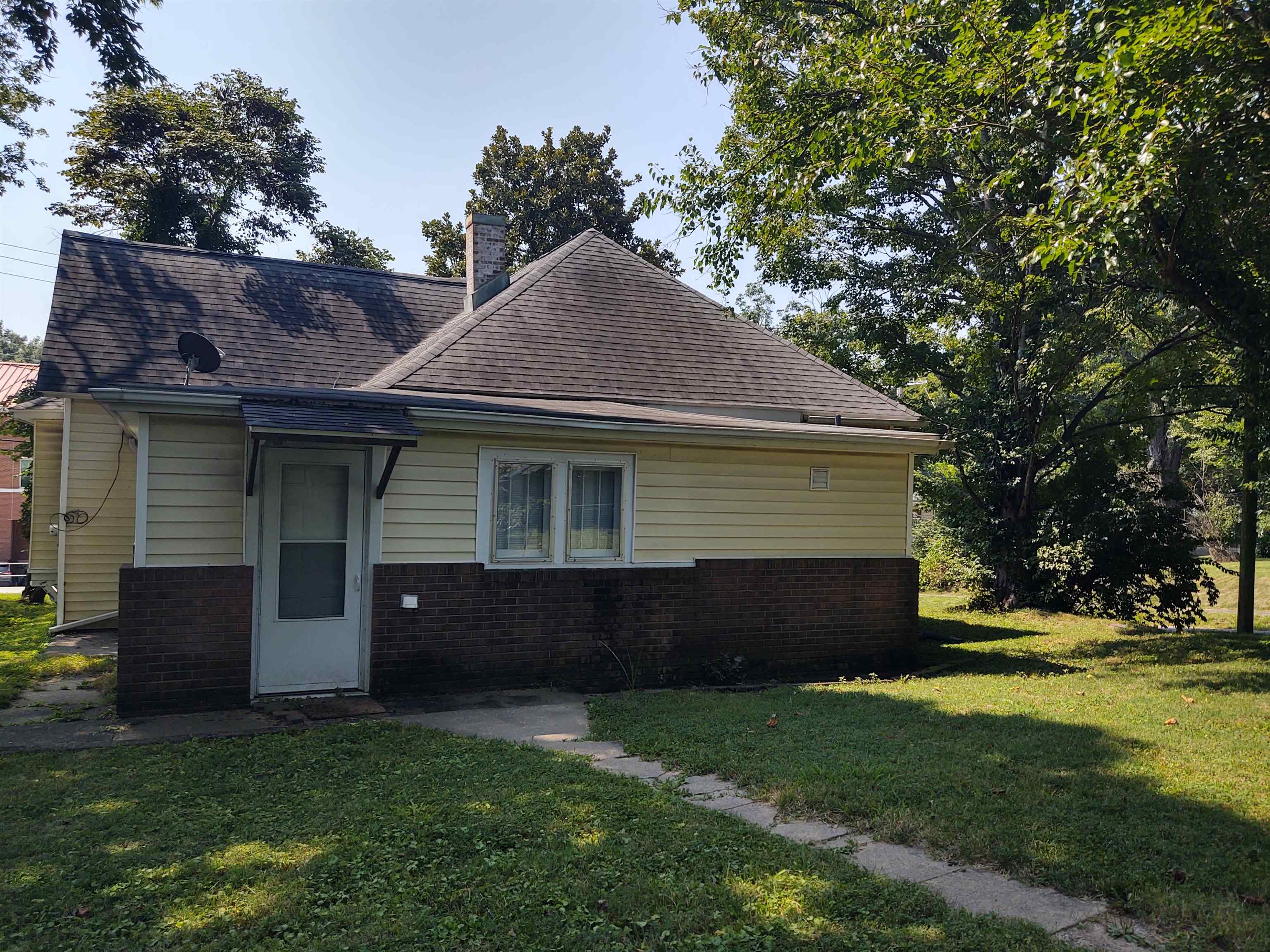 604 W Vine Street
