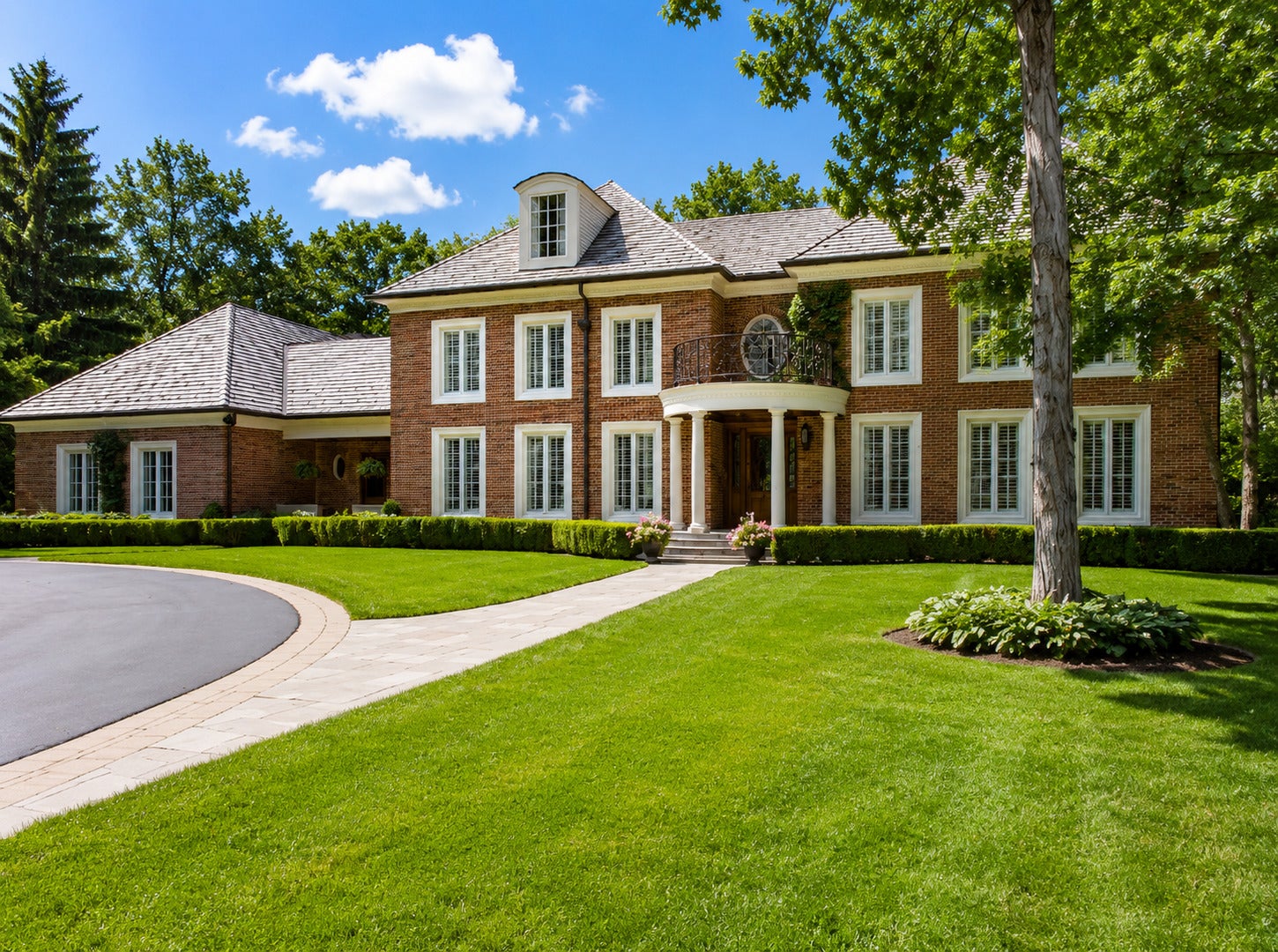 575 Stable Lane
