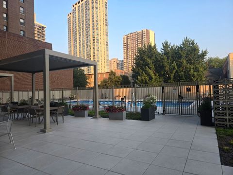 Tiny photo for 555 W Cornelia Avenue #1706, Chicago, IL 60657 (MLS # 12436401)