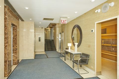 Tiny photo for 555 W Cornelia Avenue #1706, Chicago, IL 60657 (MLS # 12436401)