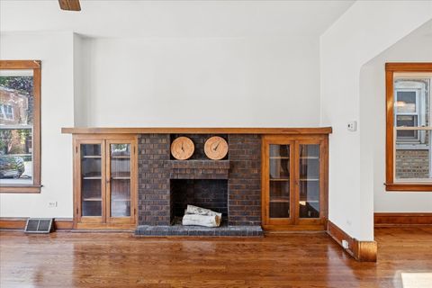 Tiny photo for 2310 Gunderson Avenue, Berwyn, IL 60402 (MLS # 12474173)