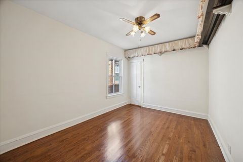 Tiny photo for 2310 Gunderson Avenue, Berwyn, IL 60402 (MLS # 12474173)