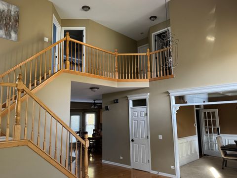 Tiny photo for 2412 Avalon Court, Aurora, IL 60503 (MLS # 12497752)